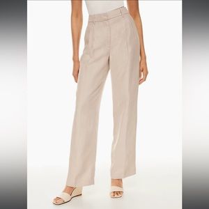 Wilfred
The Effortless Pant™ Linen